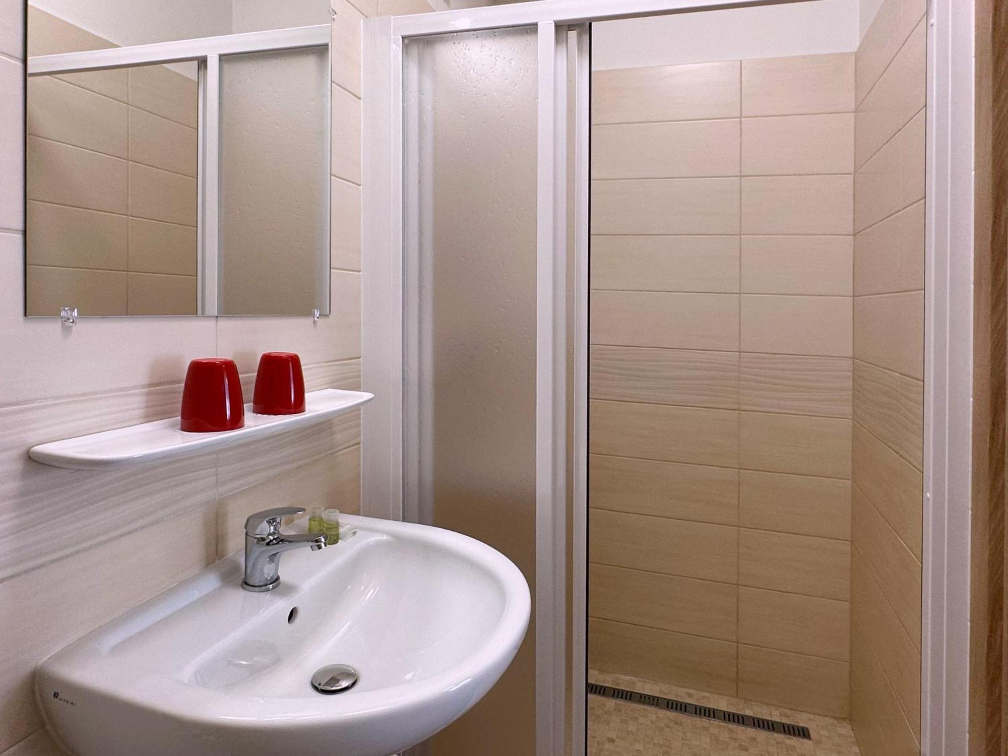 Hotel Irisz Panzio Budapeszt Zewnętrze zdjęcie