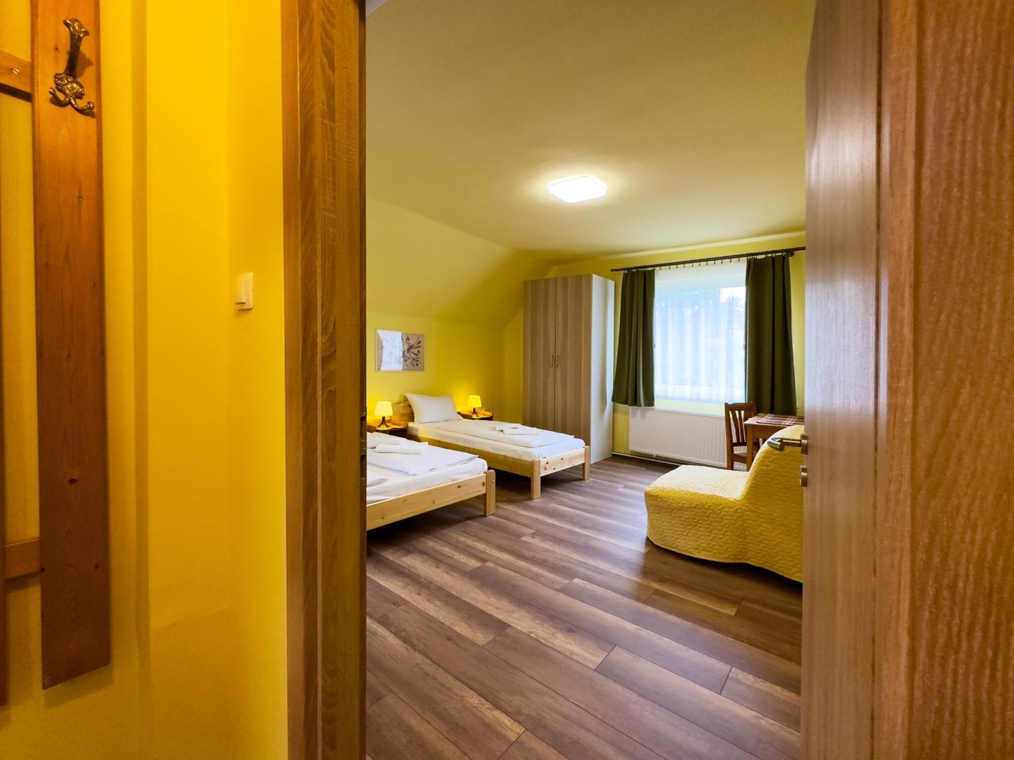 Hotel Irisz Panzio Budapeszt Zewnętrze zdjęcie