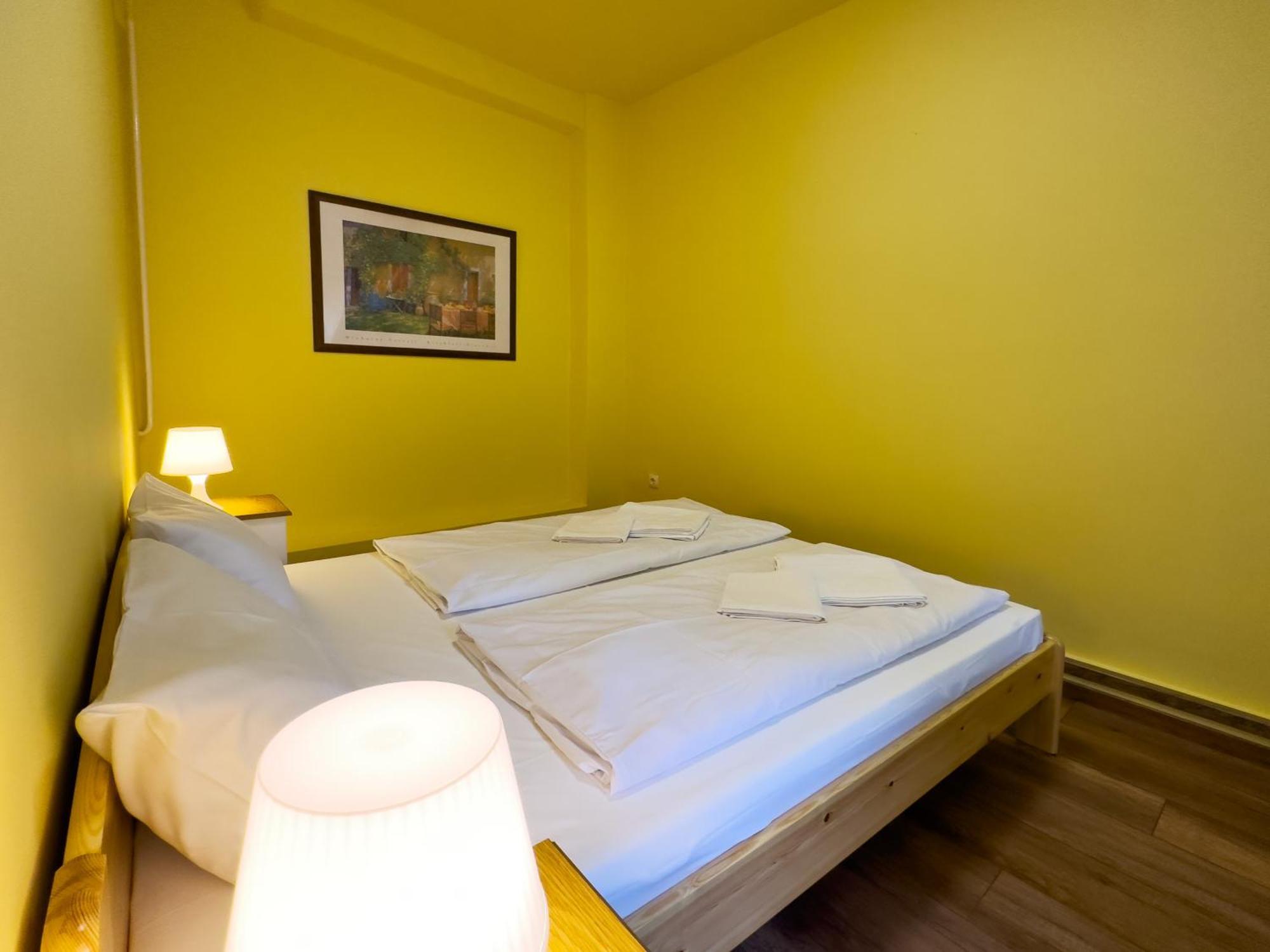 Hotel Irisz Panzio Budapeszt Zewnętrze zdjęcie