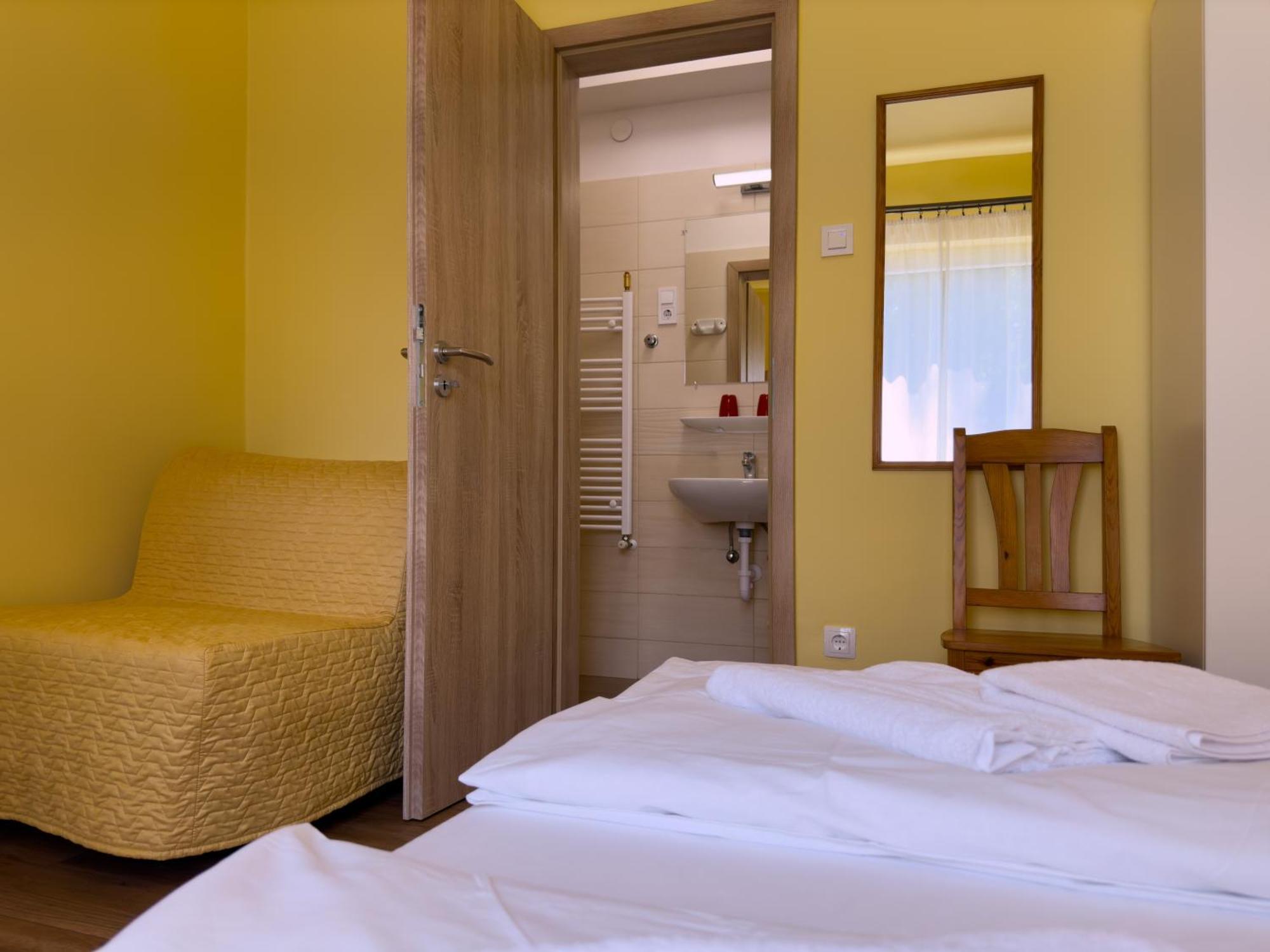 Hotel Irisz Panzio Budapeszt Zewnętrze zdjęcie