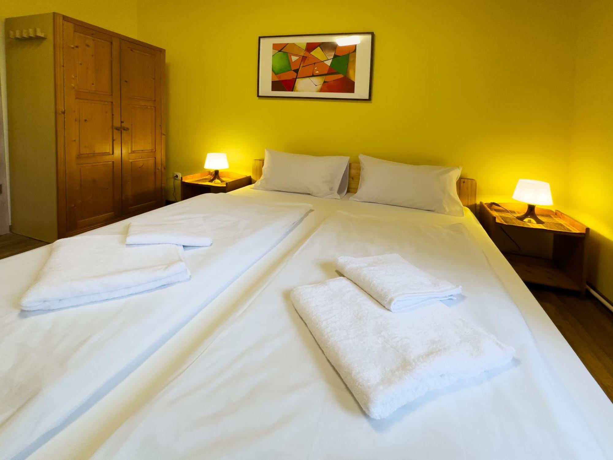 Hotel Irisz Panzio Budapeszt Zewnętrze zdjęcie