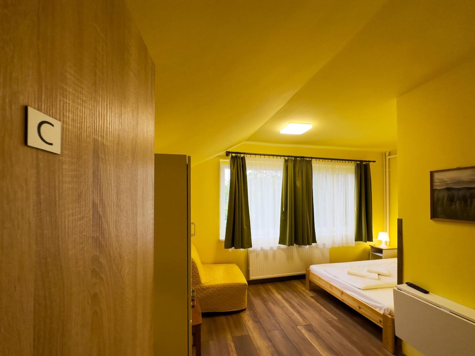 Hotel Irisz Panzio Budapeszt Zewnętrze zdjęcie