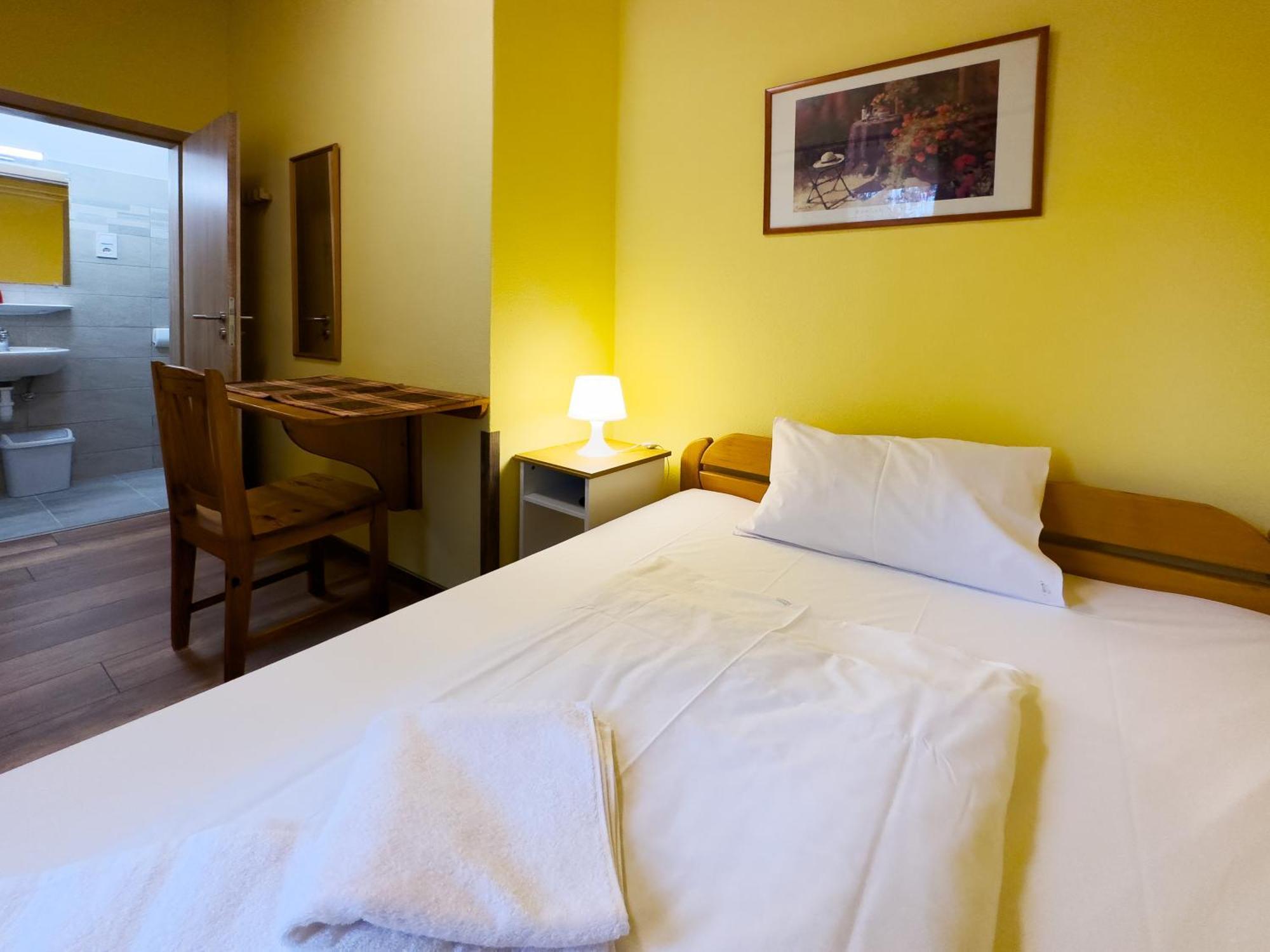 Hotel Irisz Panzio Budapeszt Zewnętrze zdjęcie