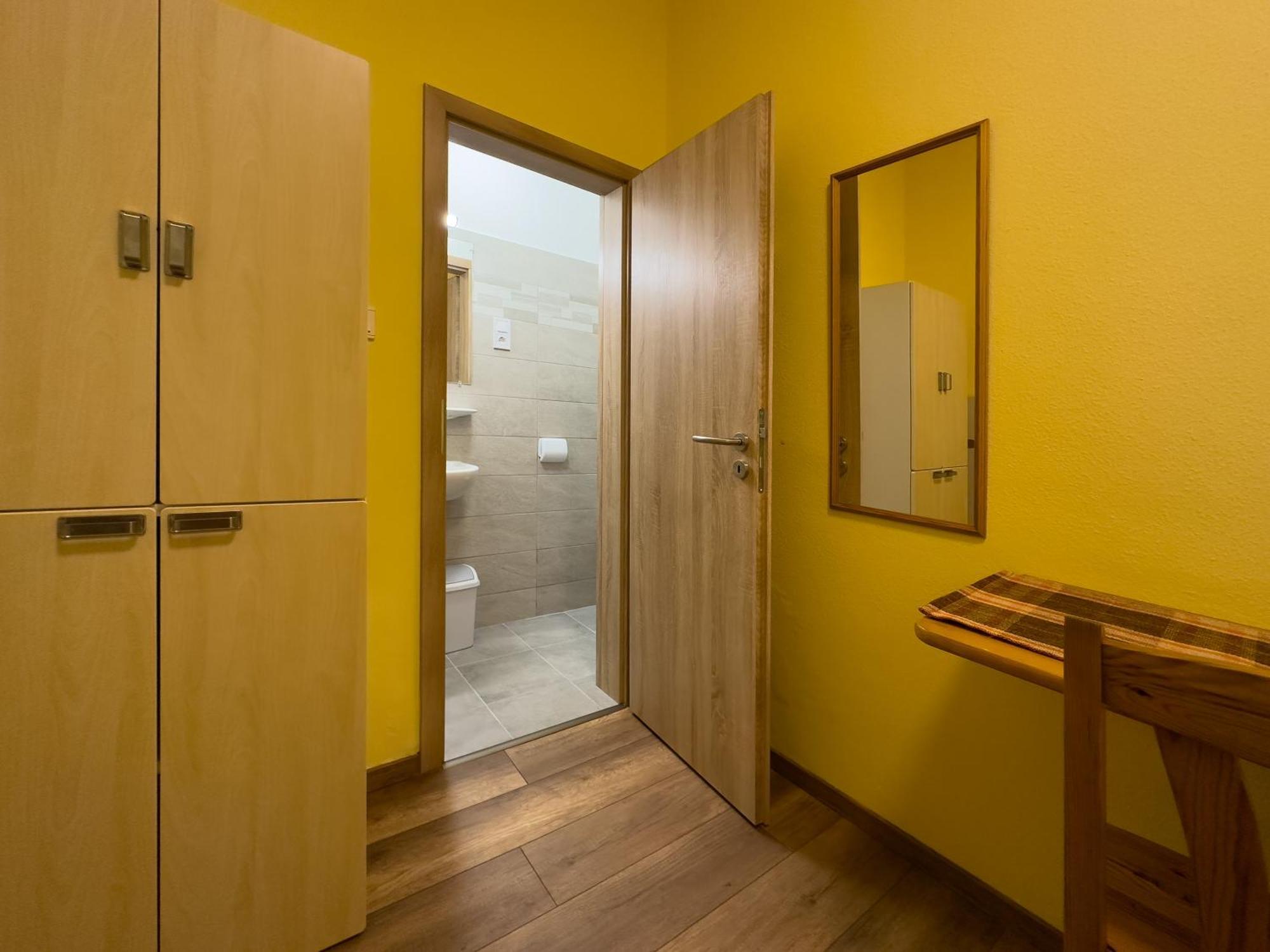 Hotel Irisz Panzio Budapeszt Zewnętrze zdjęcie
